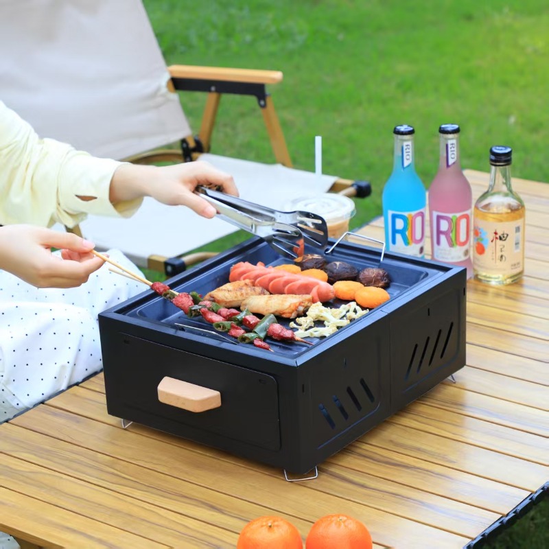 شواية فحم محمولة مربعة الشكل ل - مراجعة Camping With Cooking وسعره